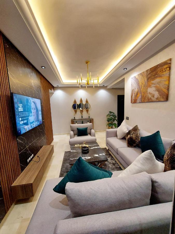 Modern Apartment Opposite The Hassan2 Mosque, Very Well Equipped And Stylish, 85 M2 With Gym And Direct Sea View With Underground Garage , Prohibits Unmarried Couples Of Arab Origin Casablanca Esterno foto