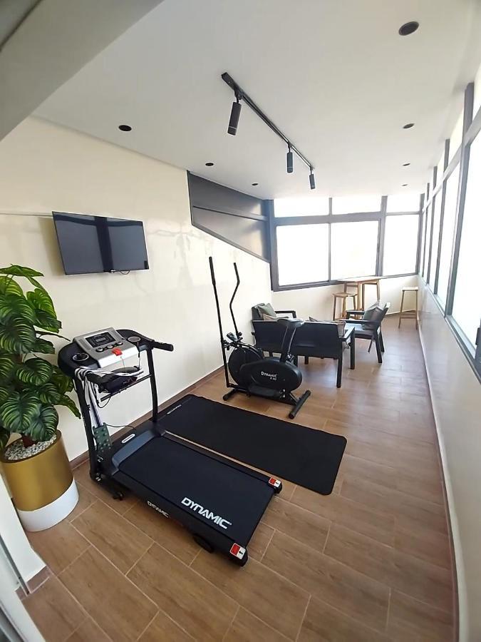 Modern Apartment Opposite The Hassan2 Mosque, Very Well Equipped And Stylish, 85 M2 With Gym And Direct Sea View With Underground Garage , Prohibits Unmarried Couples Of Arab Origin Casablanca Esterno foto