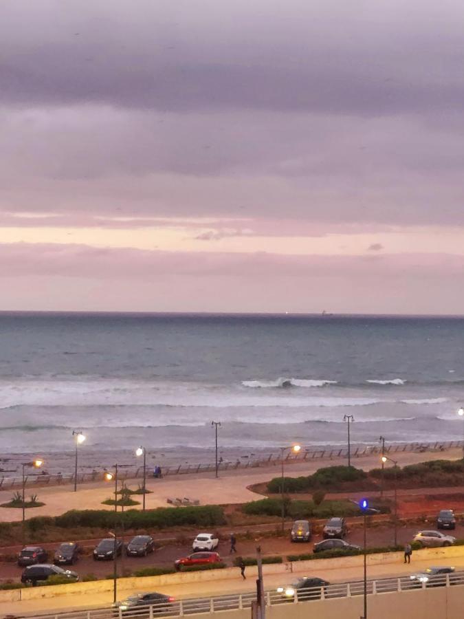 Modern Apartment Opposite The Hassan2 Mosque, Very Well Equipped And Stylish, 85 M2 With Gym And Direct Sea View With Underground Garage , Prohibits Unmarried Couples Of Arab Origin Casablanca Esterno foto