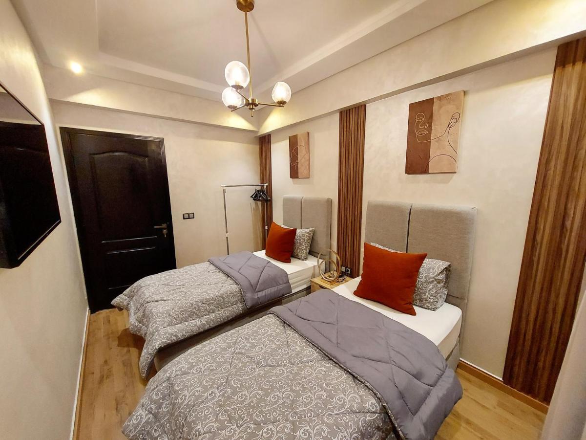 Modern Apartment Opposite The Hassan2 Mosque, Very Well Equipped And Stylish, 85 M2 With Gym And Direct Sea View With Underground Garage , Prohibits Unmarried Couples Of Arab Origin Casablanca Esterno foto