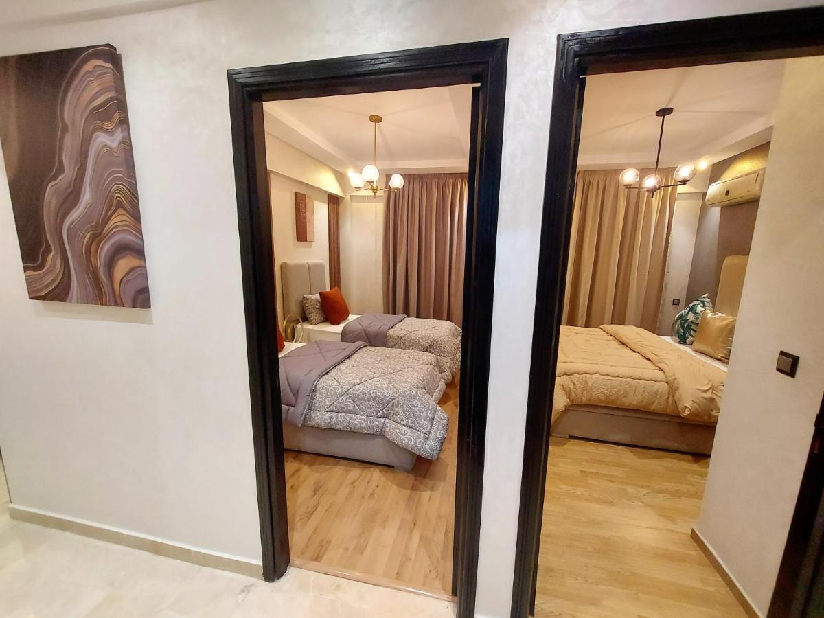 Modern Apartment Opposite The Hassan2 Mosque, Very Well Equipped And Stylish, 85 M2 With Gym And Direct Sea View With Underground Garage , Prohibits Unmarried Couples Of Arab Origin Casablanca Esterno foto