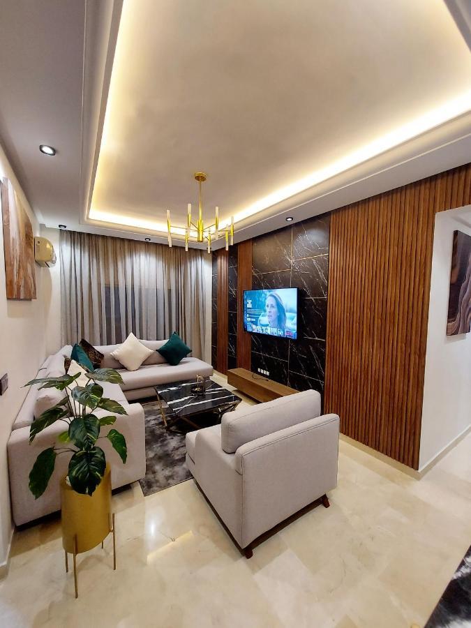 Modern Apartment Opposite The Hassan2 Mosque, Very Well Equipped And Stylish, 85 M2 With Gym And Direct Sea View With Underground Garage , Prohibits Unmarried Couples Of Arab Origin Casablanca Esterno foto