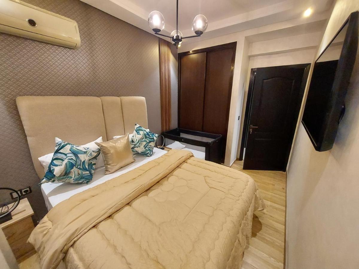 Modern Apartment Opposite The Hassan2 Mosque, Very Well Equipped And Stylish, 85 M2 With Gym And Direct Sea View With Underground Garage , Prohibits Unmarried Couples Of Arab Origin Casablanca Esterno foto