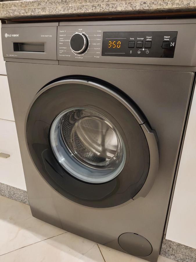 Modern Apartment Opposite The Hassan2 Mosque, Very Well Equipped And Stylish, 85 M2 With Gym And Direct Sea View With Underground Garage , Prohibits Unmarried Couples Of Arab Origin Casablanca Esterno foto
